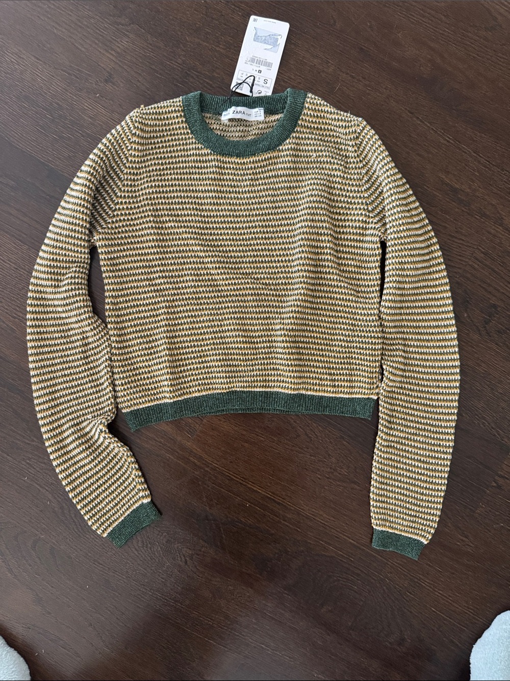 Zara Green and Cream Striped Cropped Crew Sweater